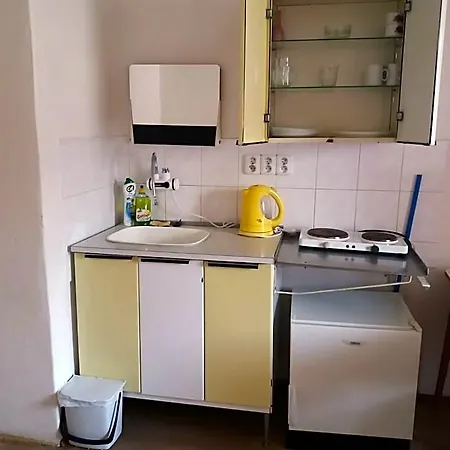 Zotavovna Hostel *