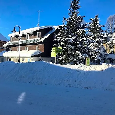 Zotavovna Hostel